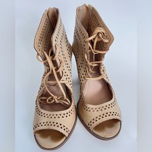 Restricted Womens Taupe Open-Toe Lace Up Shoes Booties Heel Sz 8.5 Lazer Cut Out